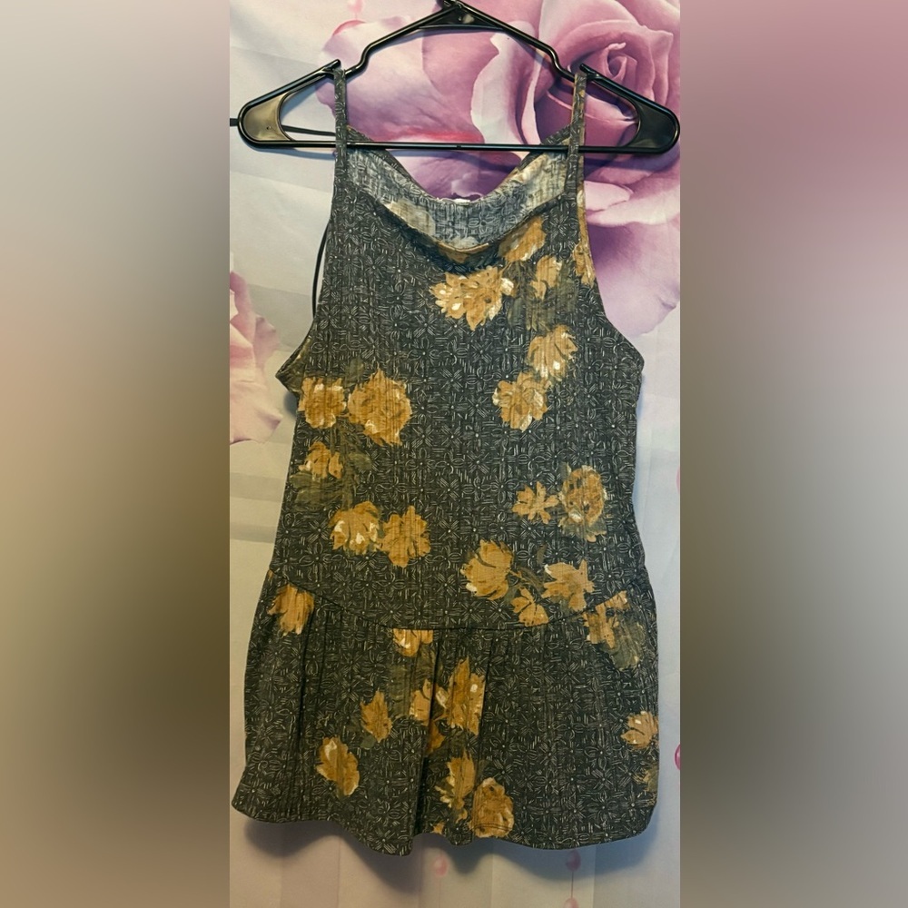 Maurice’s Spaghetti Strap Top Grey With Floral XL